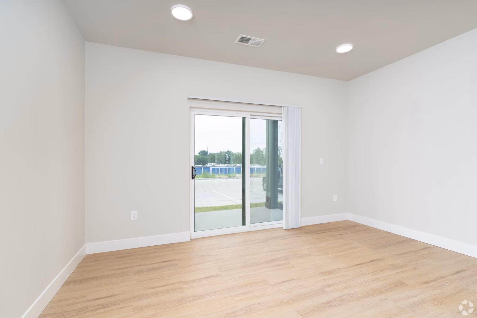 hearthstone-at-autumn-hollow-wentzville-mo-1br-1ba---700sf---living-room